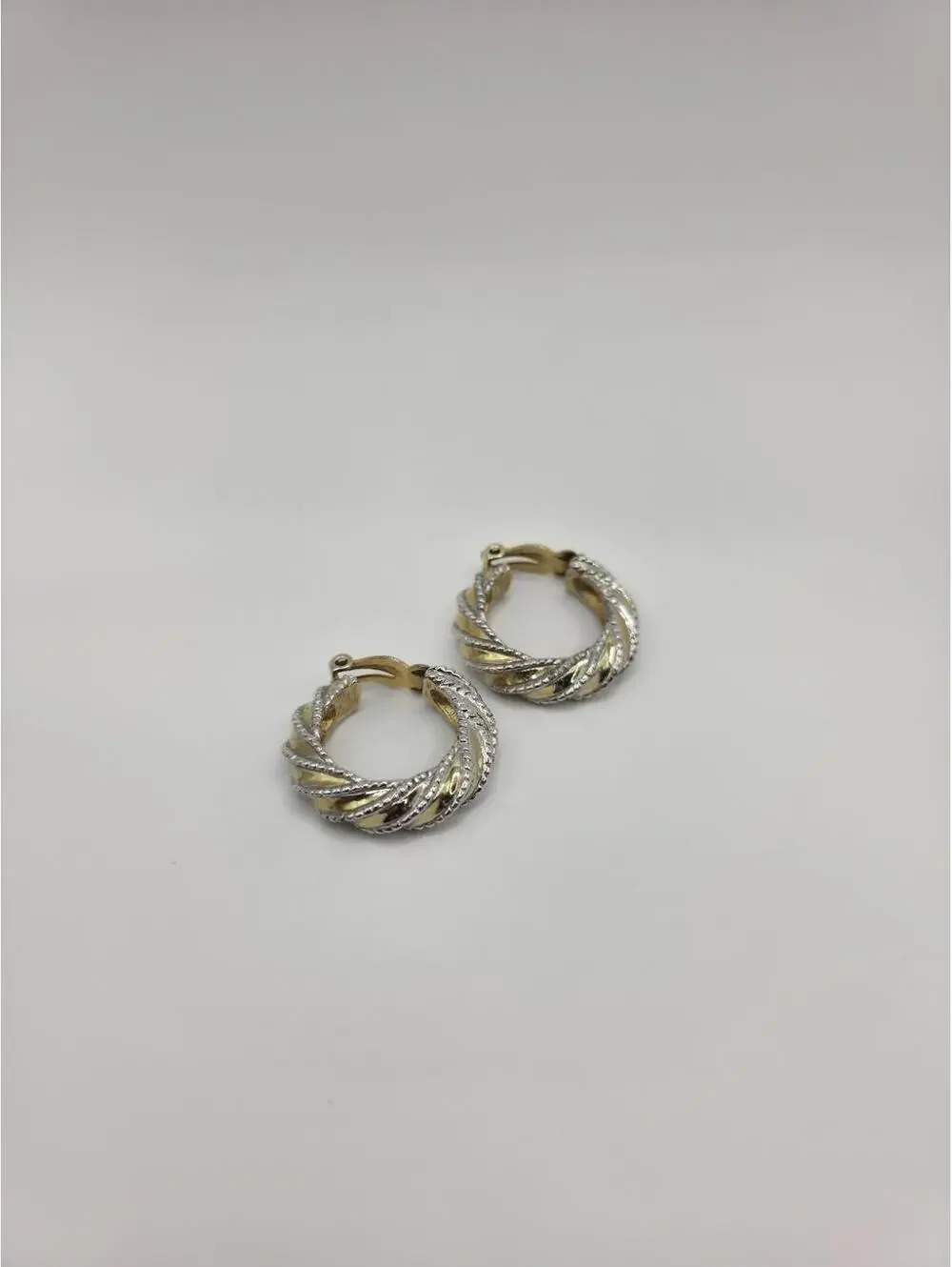 Vintage Signed Jomaz Joseph Mazer Classic Gold And Silver Tone Clip On Earrings - Picture 3 of 9